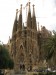 Téměř 200 m vysoký chrám Sagrada Família.jpg
